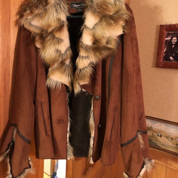 Jacket - Picture 3 of 3